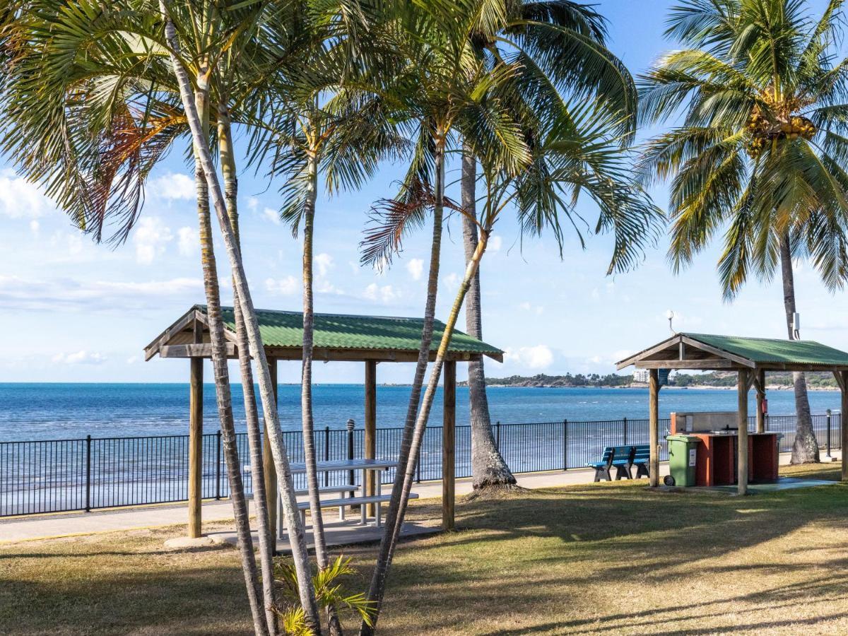 Nrma Bowen Beachfront Holiday Park Exterior foto